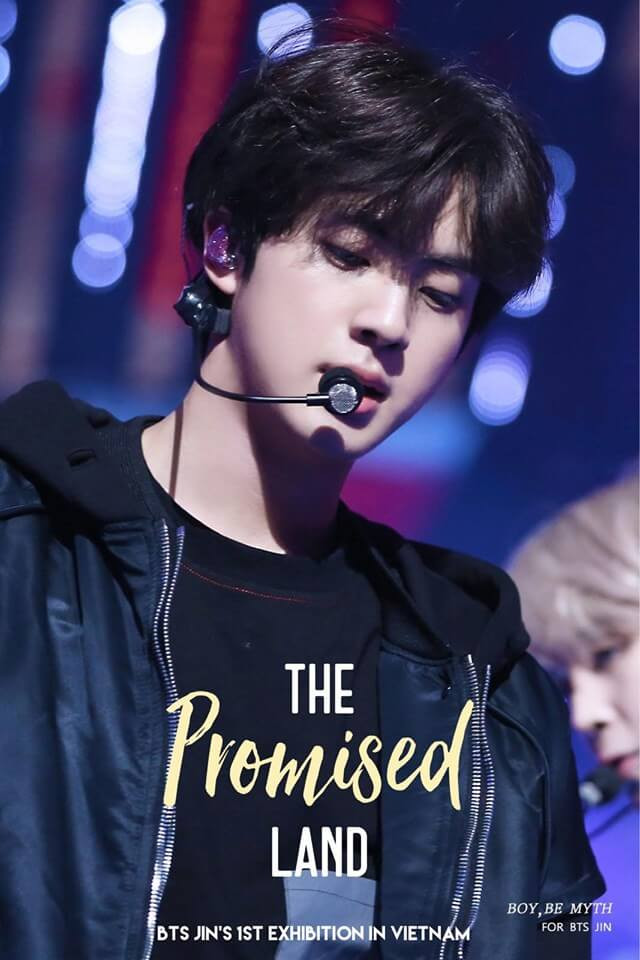 Đây là lần đầu tiên triển lãm của Jin được tổ chức ở Việt Nam. (Ảnh: Fanpage sự kiện)