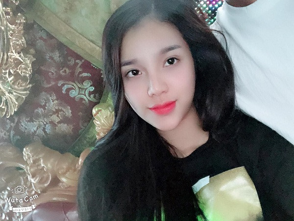 Người con gái may mắn ấy không ai khác chính là cô nàng xinh đẹp Nguyễn Khánh Linh.