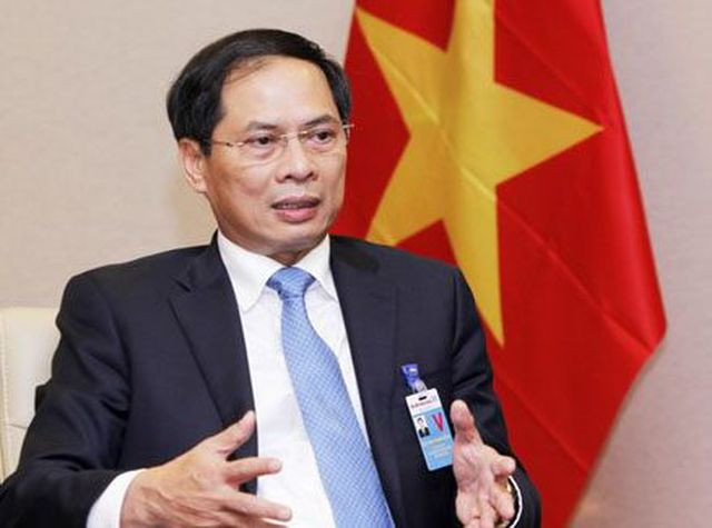 Thứ trưởng Bùi Thanh Sơn: Bộ Ngoại giao Việt Nam chưa cầm được 4 hồ sơ phía Anh chuyển sang.