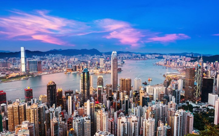 Hong Kong đã vươn lên mạnh mẽ khi là thành phố đứng thứ hai trong 10 thành phố có nhiều tỷ phú nhất thế giới, Hong Kong tăng thêm 21 tỷ phú so với năm 2017. (Ảnh: HK Express)