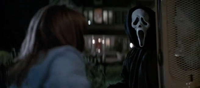 Trang phục của tên sát nhân trong The Scream là một trong những biểu tượng của Halloween.