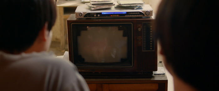 Còn mấy ai sở hữu chiếc tivi Pana Color này trong nhà?