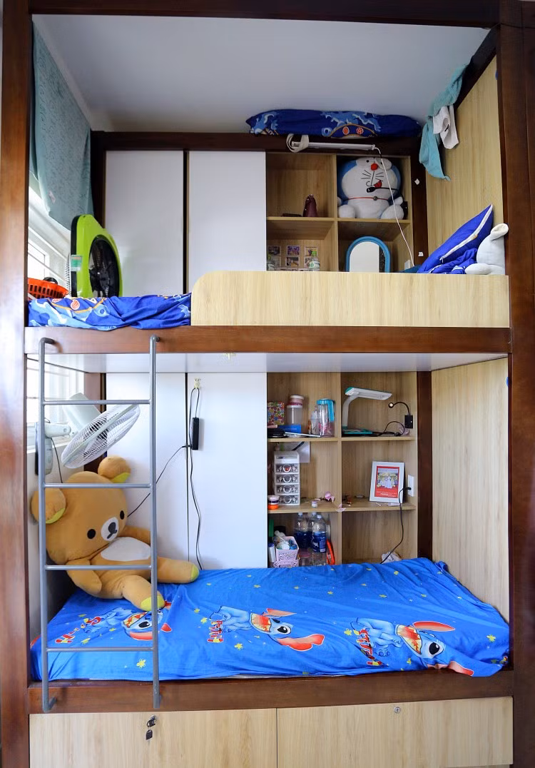 Các giường ngủ của sinh viên được trang trí “sang chảnh” và bắt mắt như homestay.