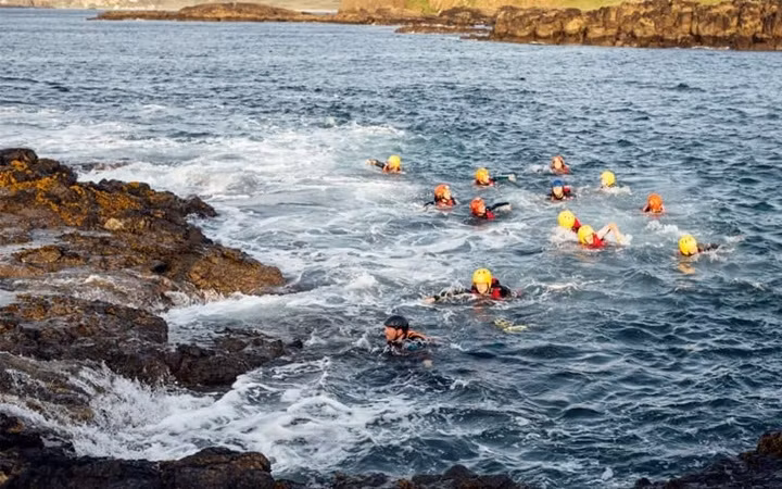 Đây là một trong những tour du lịch mạo hiểm hút khách nhất tại Ireland.