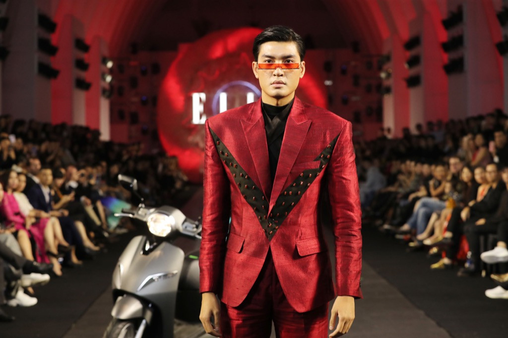 Cặp đôi thân thiết Mỹ Tâm, Đàm Vĩnh Hưng bất ngờ hội ngộ tại sự kiện thời trang ảnh 3