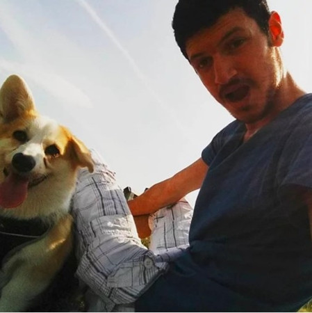 Anh tài xế khiếm thính Onur Kerey.