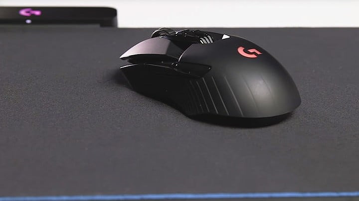 Logitech G903 Lightspeed có cảm biến cực kỳ chính xác, thích hợp cho các game thủ, chuyên gia đồ họa.