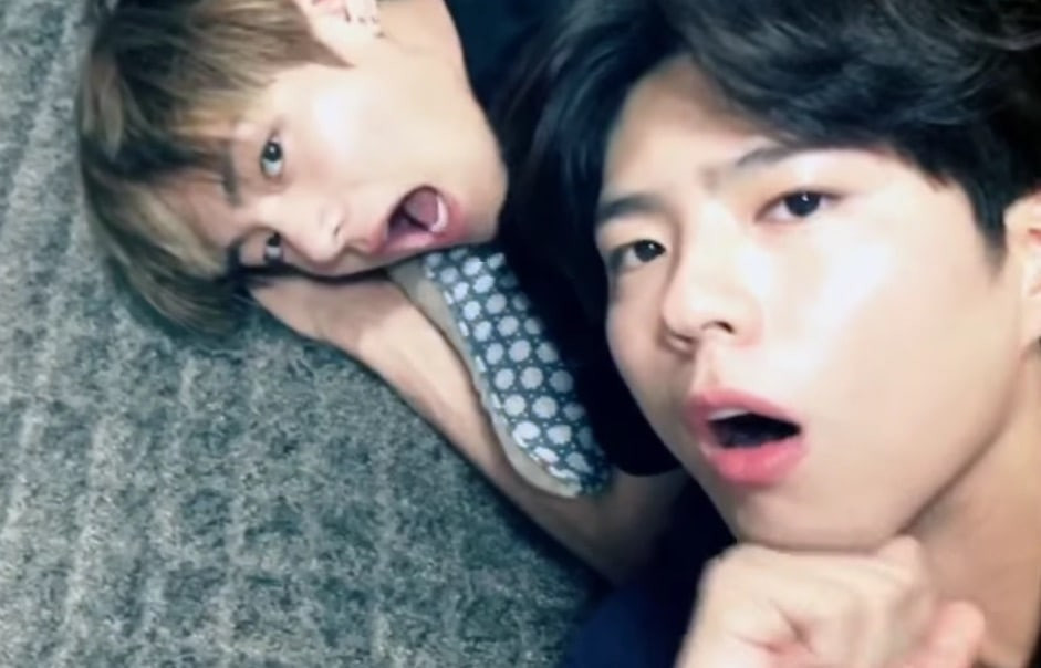 Park Bo Gum và V chẳng ngại làm đủ trò nghịch ngợm với nhau thế này