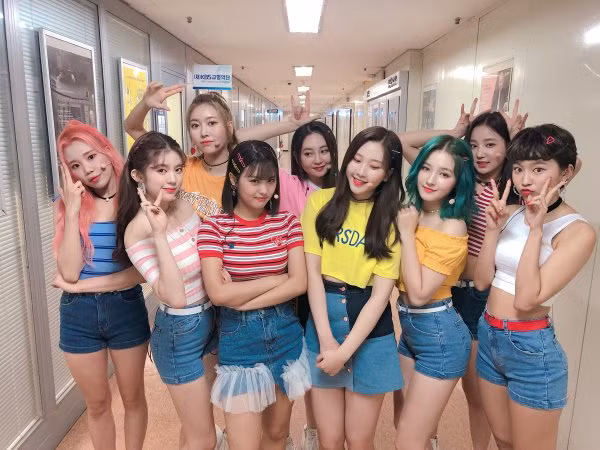 Momoland đối mặt với tương lai bất ổn khi Yeonwoo và Taeha bất ngờ rời nhóm ảnh 3 Momoland đối mặt với tương lai bất ổn khi Yeonwoo và Taeha bất ngờ rời nhóm ảnh 3