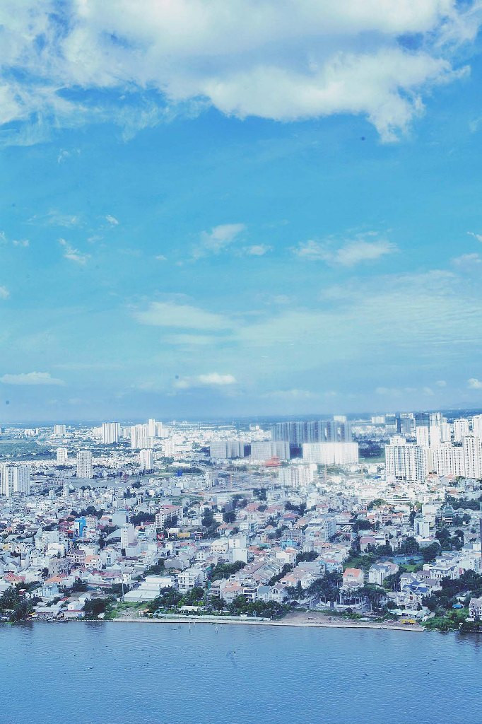 Căn nhà có view nhìn ra sông Sài Gòn.