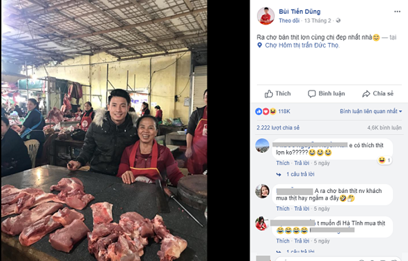 Còn trung vệ Bùi Tiến Dũng cũng không hề kém cạnh khi bức ảnh anh chàng phụ mẹ bán thịt lợn để kiếm thêm thu nhập ngày giáp Tết đã thu hút gần 120.000 likes.