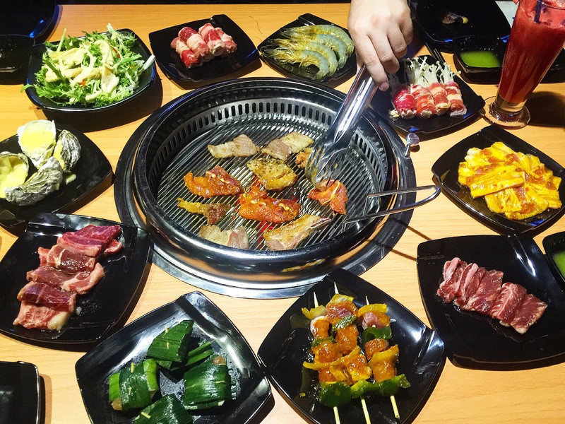 Tết này ăn gì: Tết ấm no với 20 quán buffet mở xuyên Tết tại Hà Nội và TP.HCM ảnh 3