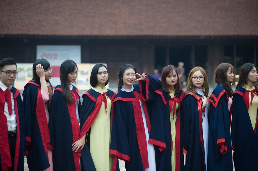 Khởi động bằng tấm hình nhí nhảnh, đáng yêu nè.