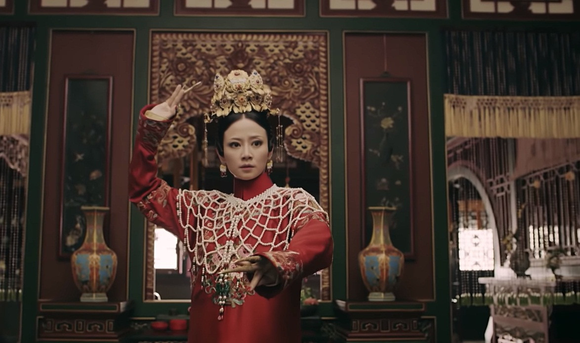 Cao Quý Phi tái hiện lại hình ảnh Dương Quý phi trước khi chết.