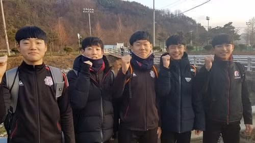 Thế hệ trẻ Sancheong bày tỏ niềm tự hào về thầy Park.