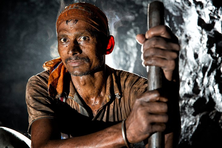 “Câu chuyện của những con người này – những người nghèo nhất và làm việc ở những nơi khắc nghiệt nhất trên hành tinh này cần được biết tới”, Brown chia sẻ.