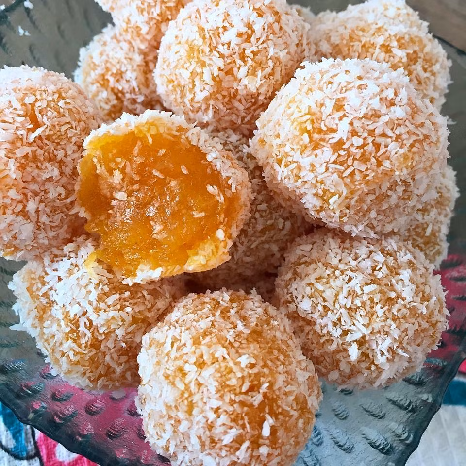 Bên cạnh những loại mứt truyền thống, Tết Canh Tý không thiếu các món mứt lạ ảnh 1