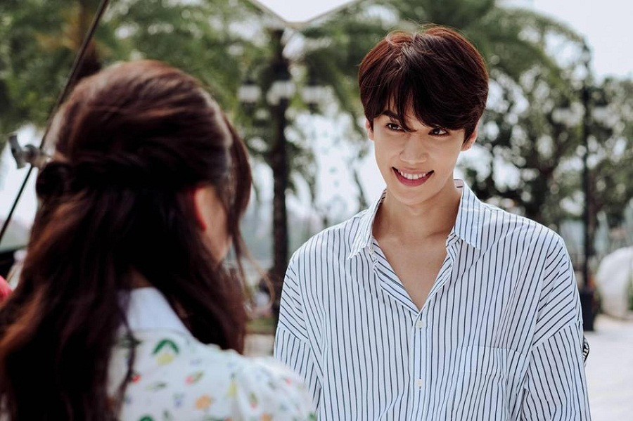 Sau khi SS501 tan rã, Park Jung Min đã từng theo đuổi sự nghiệp solo nhưng không được chú ý. Trong sự trở lại lần này, anh quyết tâm lấn sân sang địa hạt điện ảnh.