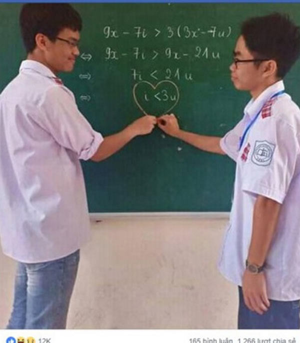 Bất phương trình Toán học của cặp đôi gây sốt cộng đồng mạng.