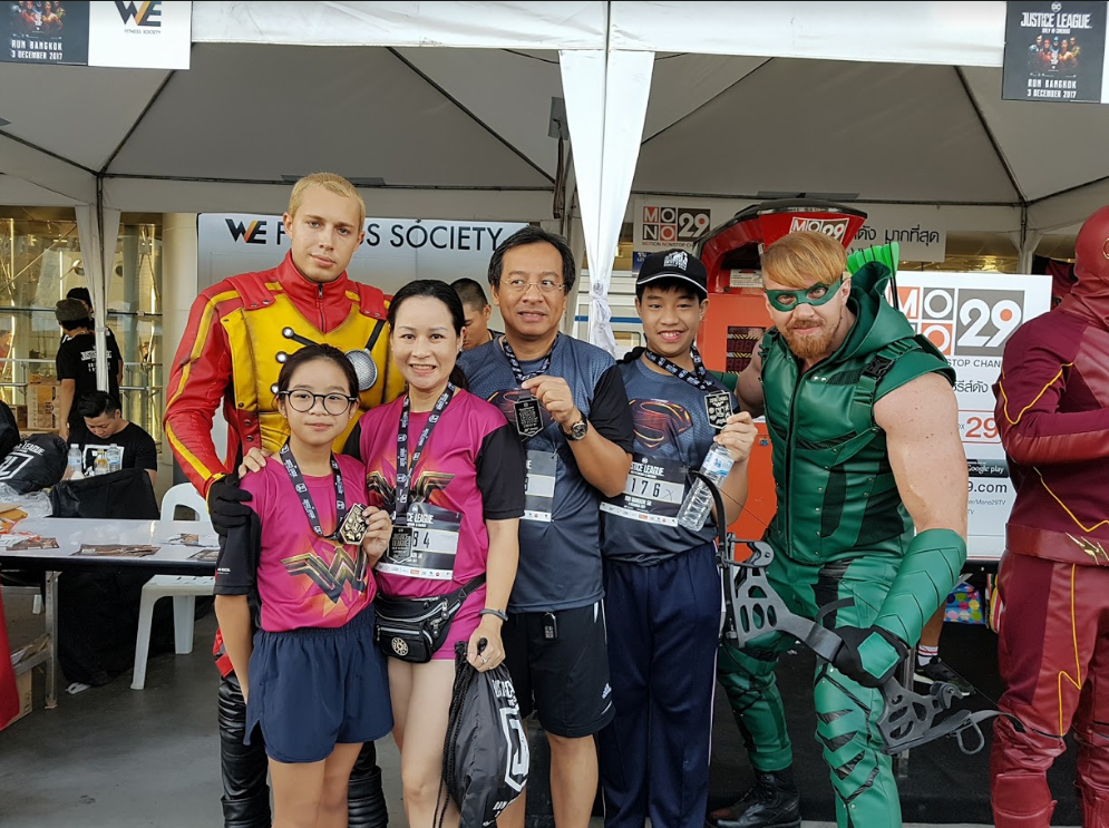 Sự kiện này thu hút tất cả mọi người ở đủ mọi giới tính và lứa tuổi