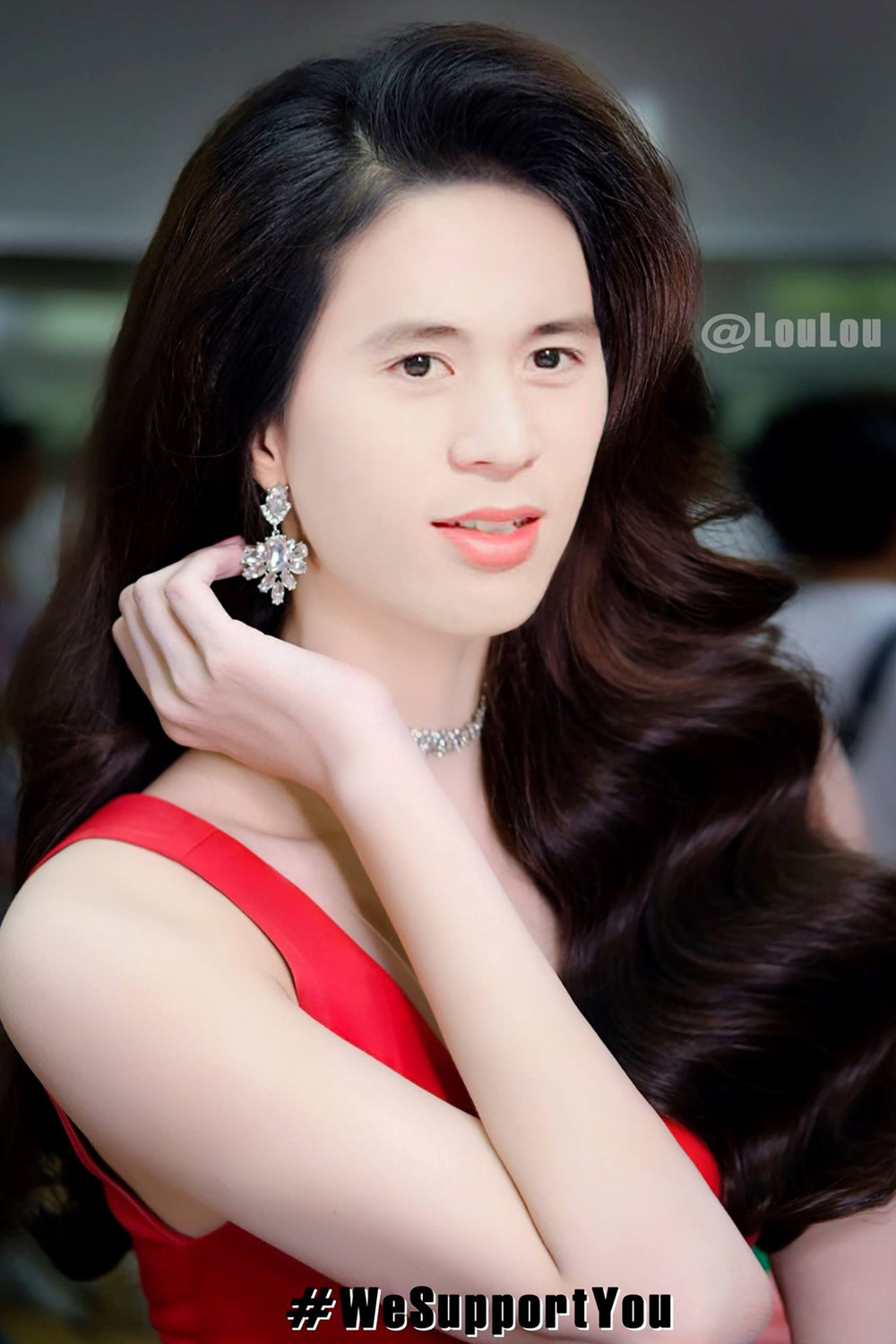 Đình Trọng nữ tính, dịu dàng.