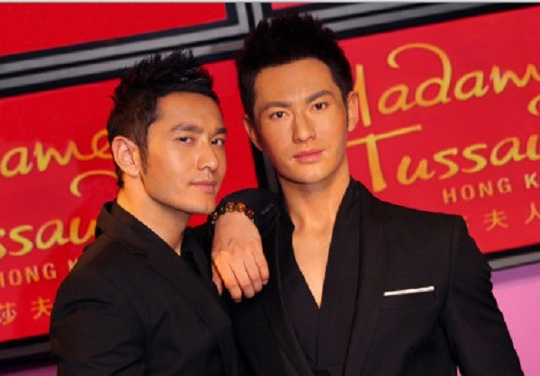 Dàn sao C-Biz hào hứng “đọ sắc” với phiên bản tượng sáp của chính mình ảnh 12