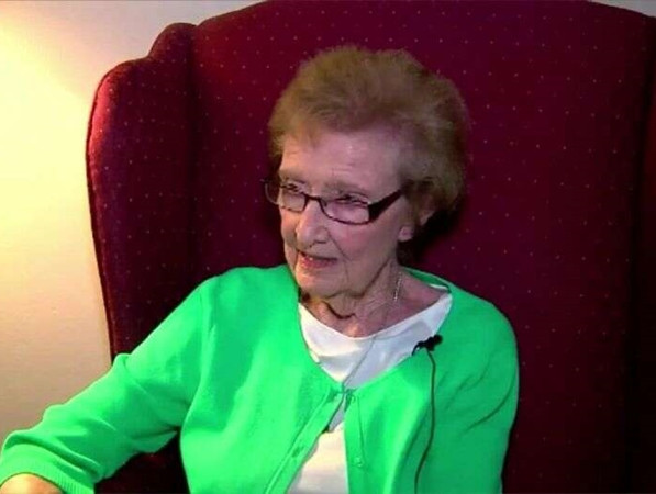 Bà Catherine Richie.