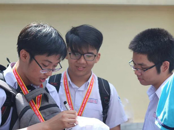 Học sinh Trường Phổ thông Năng khiếu, ĐH Quốc gia TPHCM