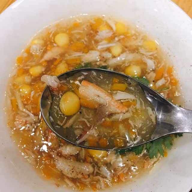 Vì trời lạnh nên là cứ phải "đâm đầu" vào mấy món súp thơm ngon nóng hổi này ảnh 8