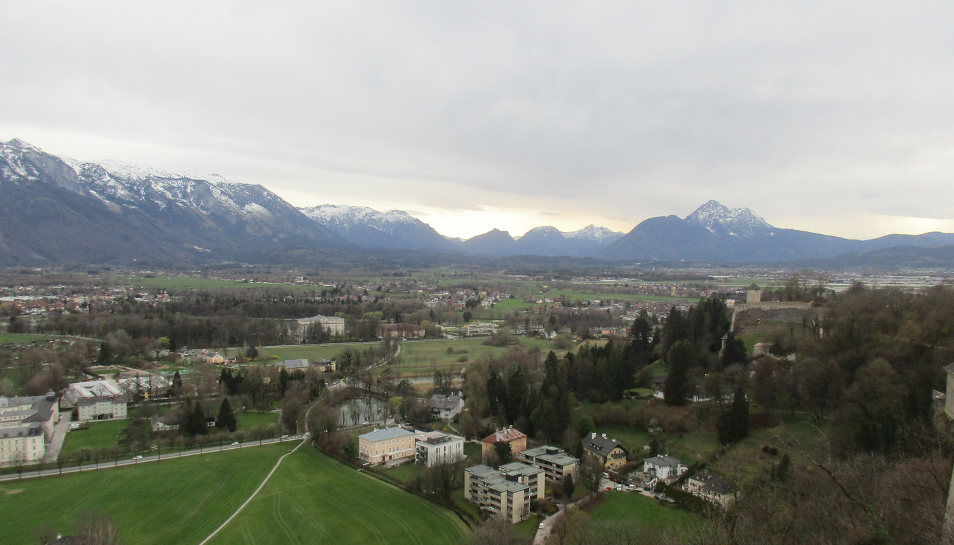 Hành trình khám phá: Thanh xuân làm gì mà không đi Salzburg? ảnh 1