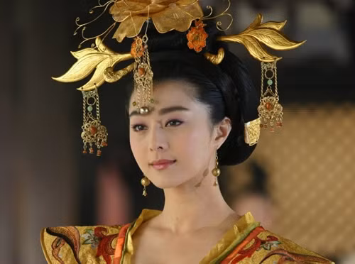 Đây chính là những vai diễn cổ trang đẹp nhất của các mỹ nhân Hoa ngữ! ảnh 7