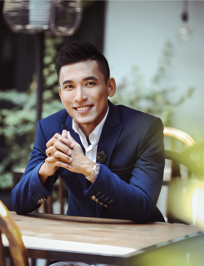 "Soái ca" chương trình "Vì yêu mà đến" bất ngờ bị nhiều người tố cáo lừa đảo? ảnh 1