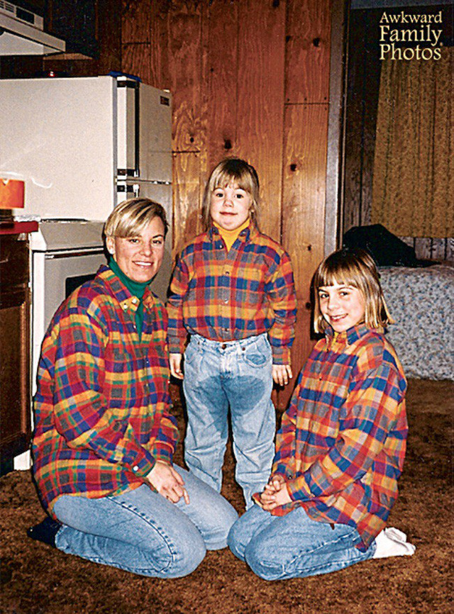 Thôi không kịp rồi, ra quần rồi mẹ ơi...