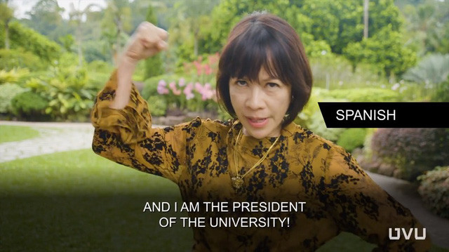 Màn chào đầu bằng tiếng Tây Ban Nha của tiến sĩ Astrid Tuminez.