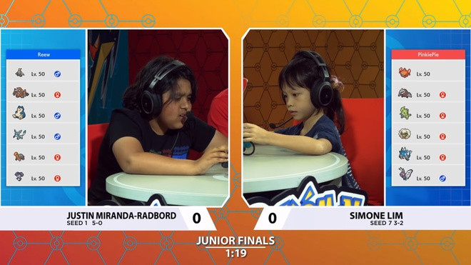 Màn so tài gây cấn giữa Simone Lim và Justin Miranda-Radbord. Ảnh chụp màn hình.