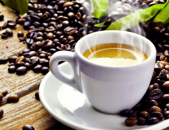 Những người thích cà-phê nóng (kể cả mùa hè cũng vẫn thích cà-phê nóng) thường có suy nghĩ thoáng.