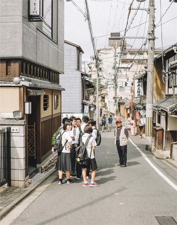 Tuỳ từng mục tiêu cá nhân mà học sinh Nhật Bản có lựa chọn học thêm hay không. (Ảnh: Nguyễn Sơn Tùng - Lạc Fanpage)