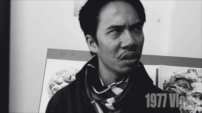 Khéo léo nhắc đến “Chạng vạng” (tiểu thuyết của nhà văn Mỹ Stephenie Meyer) và thành phố Gotham nơi Batman sinh sống để nói đến virus corona.