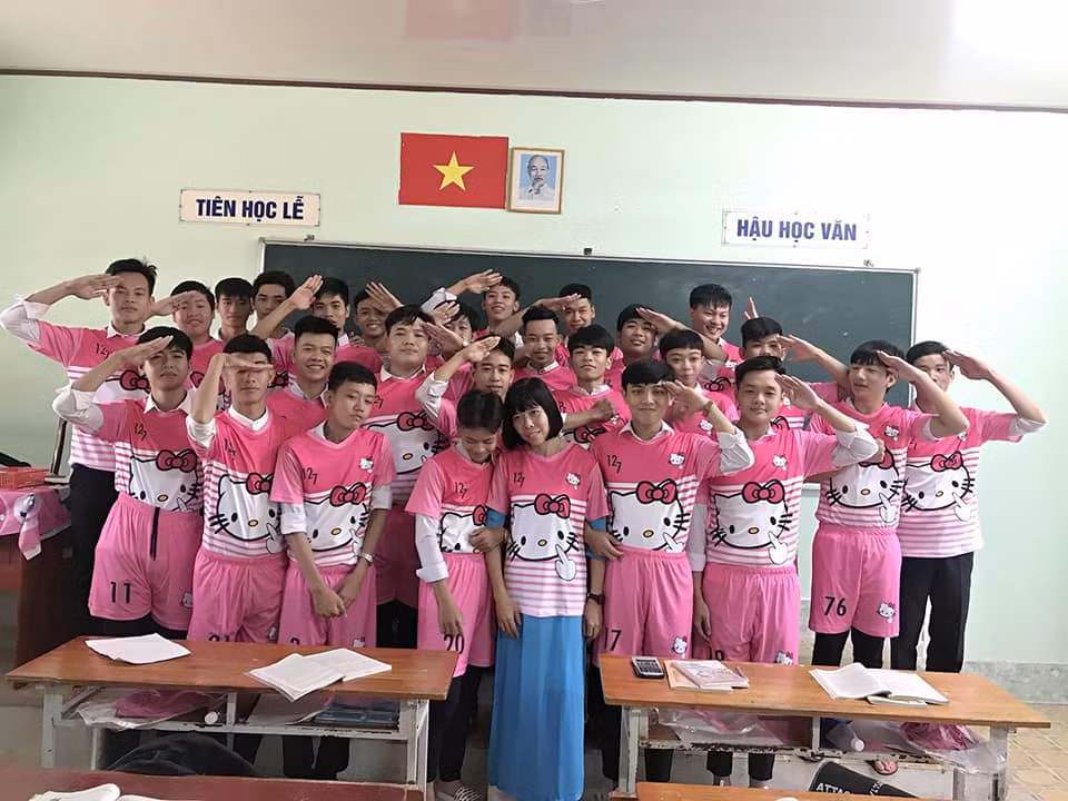 Đúng là "nhất qủy, nhì ma, thứ ba học trò", ai mà nghĩ ra được những trò vui, lầy lội có hội như teen nhà mình nữa đâu nhỉ!