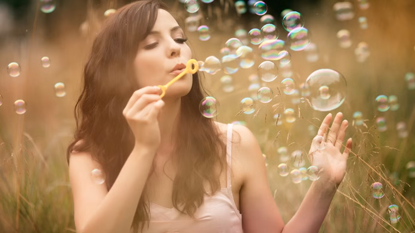 Khám phá bản thân: Thả giấc mơ theo bong bóng cầu vồng ảnh 2