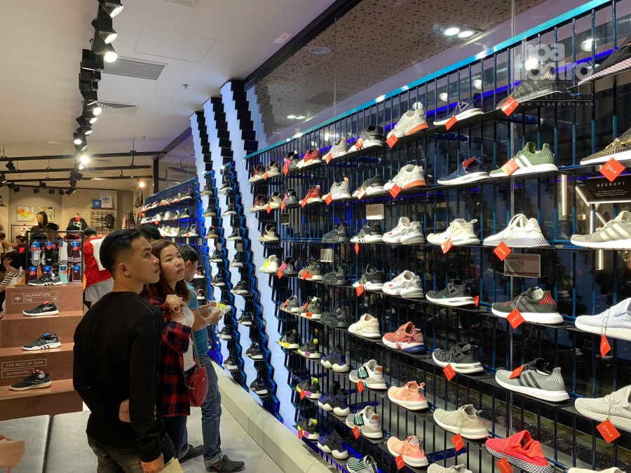 Black Friday thu hút sự quan tâm của các tín đồ mua sắm, đặc biệt là giới trẻ.