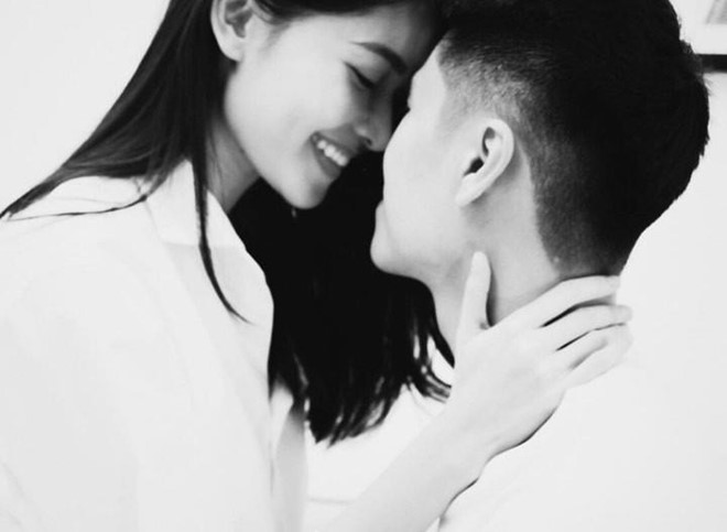 Hình ảnh Thùy Dung và bạn trai giấu mặt.