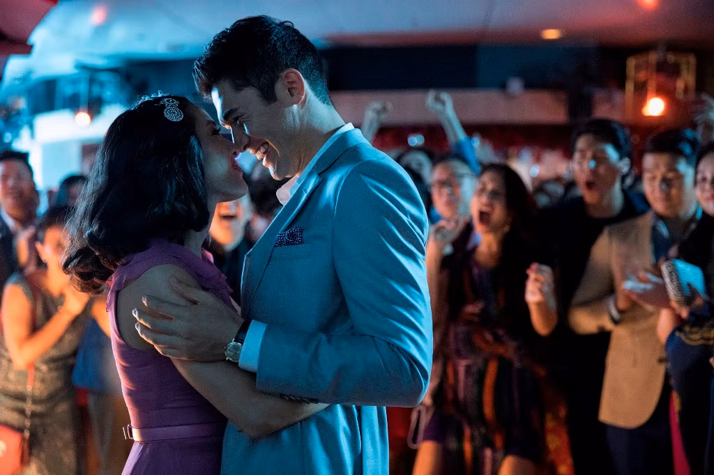 Ơn giời, "bom tấn" phim hài - lãng mạn "Crazy Rich Asians" đã có ngày khởi chiếu tại Việt Nam ảnh 11 Ơn giời, "bom tấn" phim hài - lãng mạn "Crazy Rich Asians" đã có ngày khởi chiếu tại Việt Nam ảnh 11