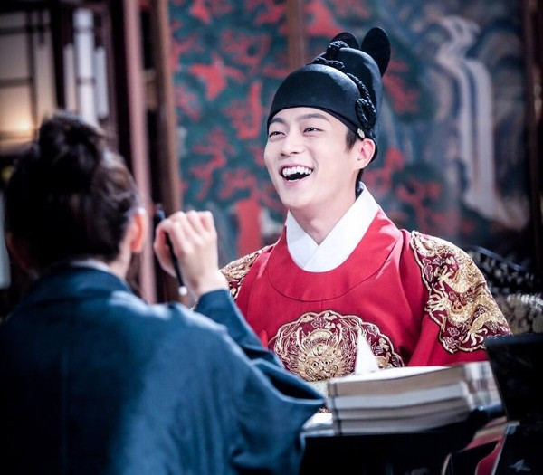 Đâu cần chục tập, phim ngắn vài tập vẫn dư sức khiến các fan phim Hàn mê mẩn ảnh 3 Đâu cần chục tập, phim ngắn vài tập vẫn dư sức khiến các fan phim Hàn mê mẩn ảnh 3