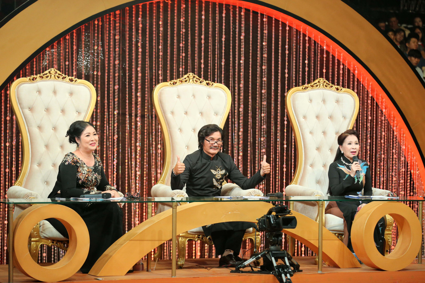 NSND Hồng Vân, nghệ sĩ Kim Xuân ngồi ghế nóng "Kịch cùng Bolero" ảnh 3