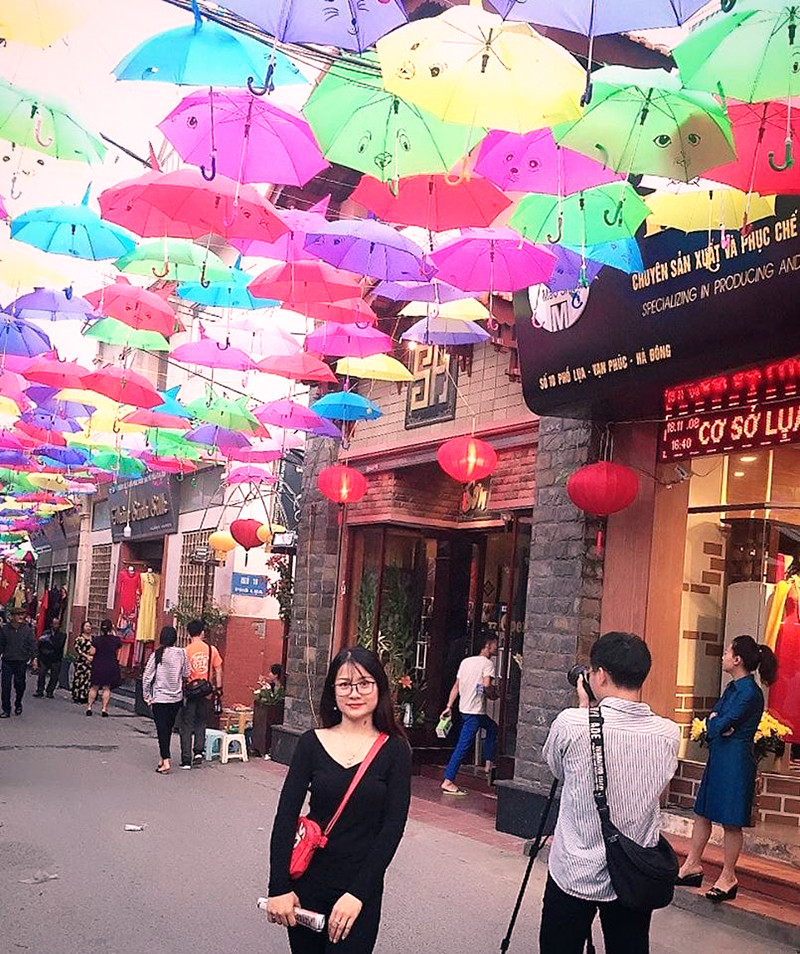 Việc trang trí tuyến phố là điểm nhấn mới lạ, độc đáo cho Tuần lễ Văn hóa - du lịch.