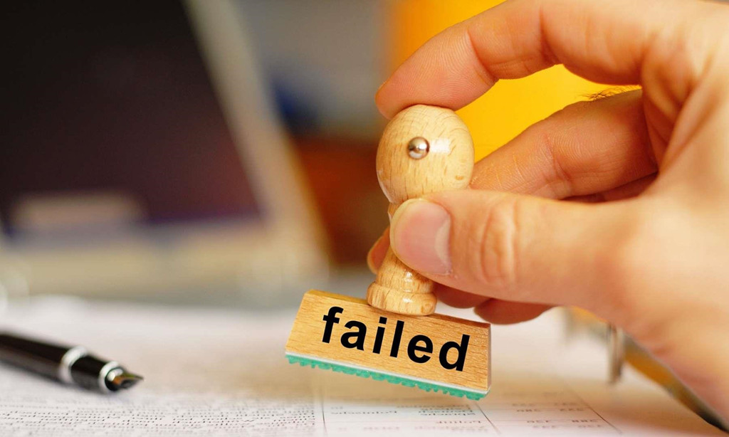 Trên thế giới, không ít trường hợp học sinh bị chấm nhầm điểm trong các kỳ thi quan trọng. Ảnh: The Guardian.