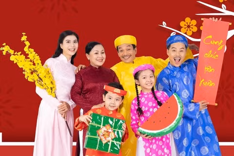 Người xông nhà không nhất thiết phải chọn là nam giới mà có thể chọn bất kỳ người nào (nam, nữ, người lớn tuổi, người nhỏ tuổi).