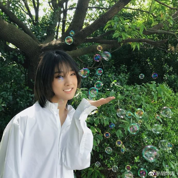 Xinh đẹp như một cô gái, nam sinh bán trà sữa bỗng nổi rần rần trên mạng ảnh 5