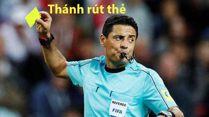 Thánh rút thẻ được chế khắp mạng xã hội.